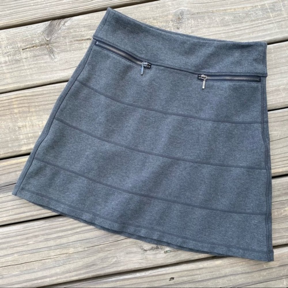 Athleta I Strata Stripe Knit Skirt w/ pockets I Size Small - Picture 6 of 8